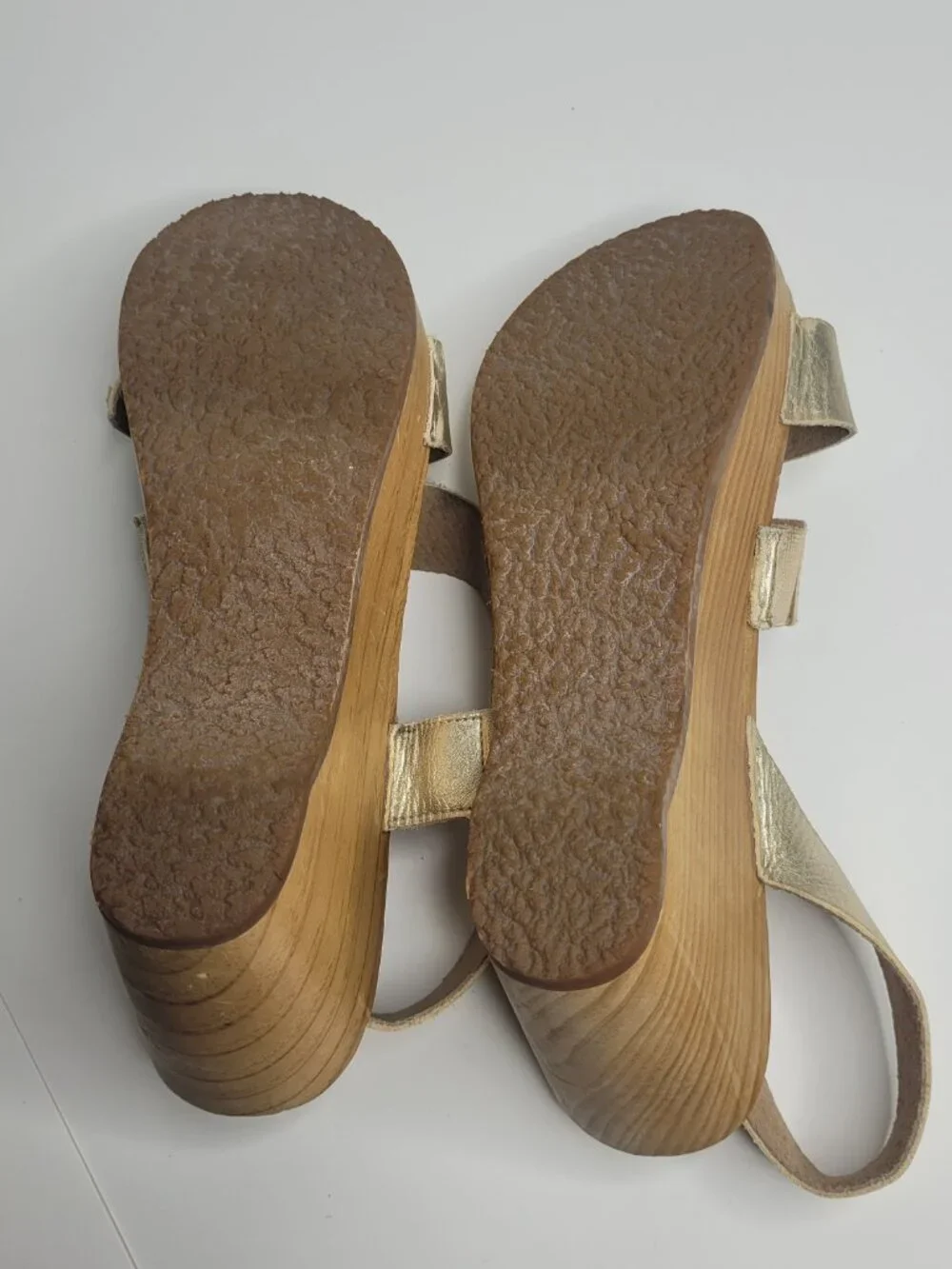 Free People Dune Beach Wedge Sandal Gold Wood Heel boho party going out size 39